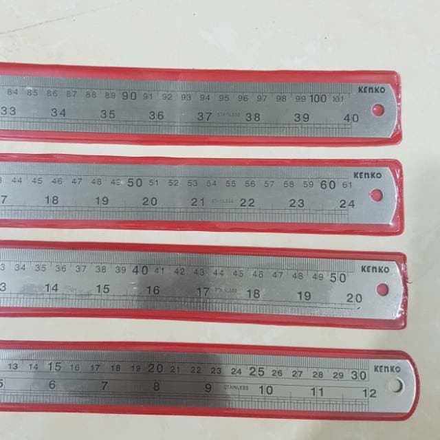 PENGGARIS BESI 40 CM